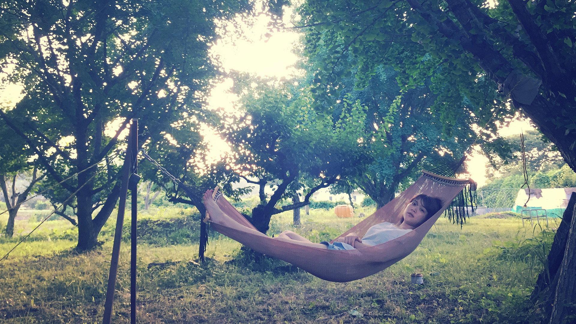 A Girl Under a Tree 2020 movie scene
