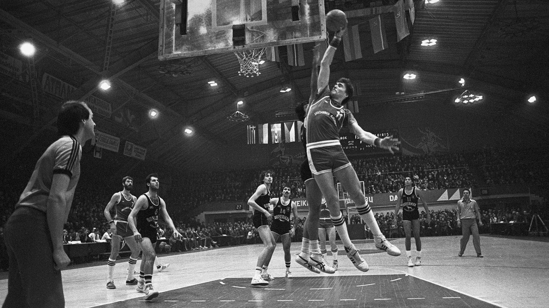 Arvydas Sabonis 11 2014 movie scene