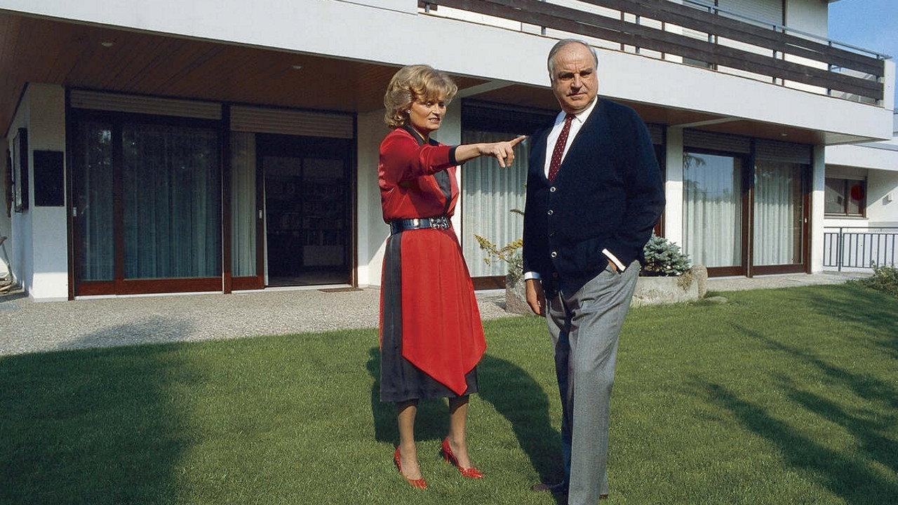Hannelore Kohl - Die erste Frau 2020 movie scene
