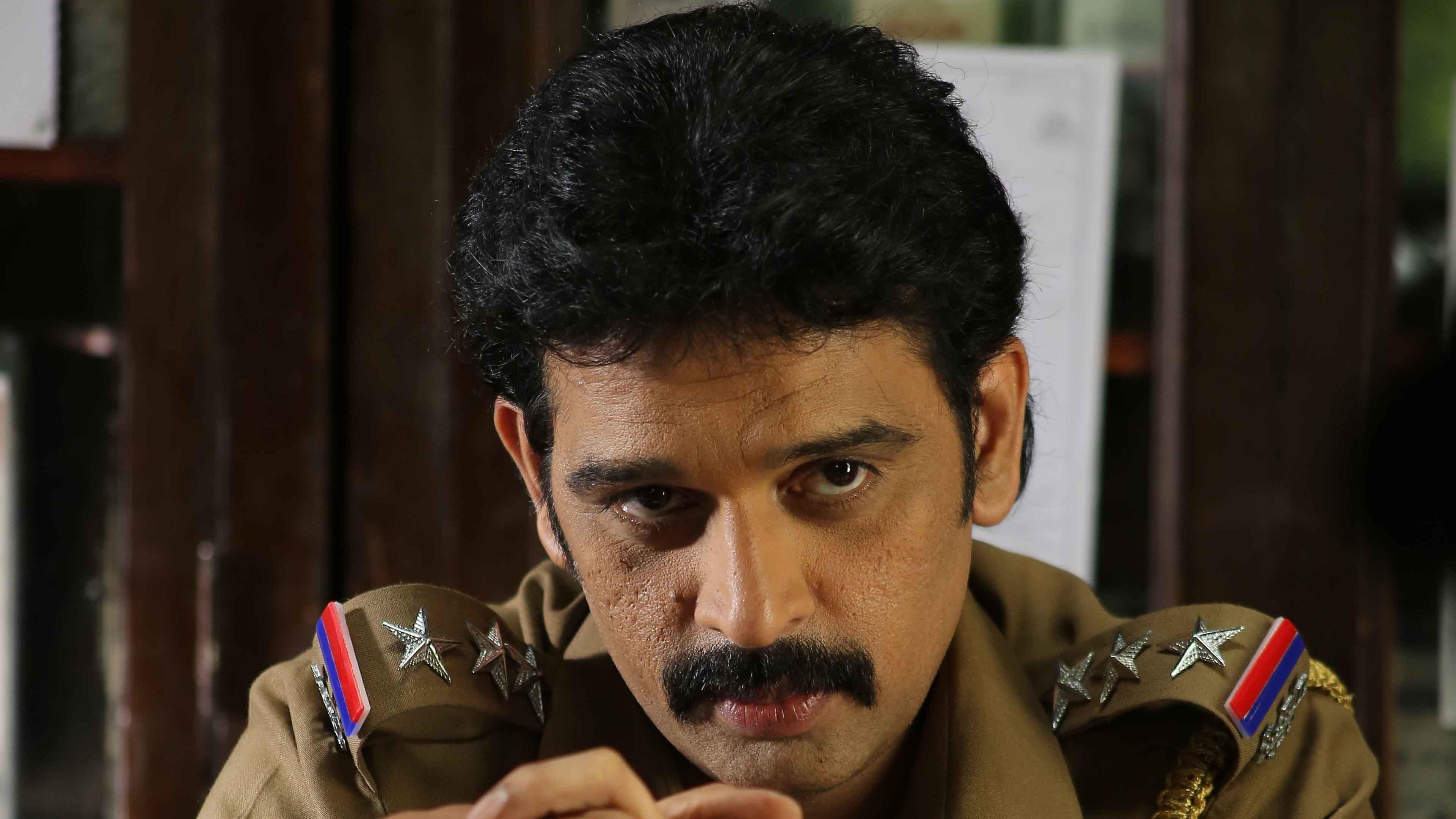 Marainthirunthu Paarkum Marmam Enna 2018 movie scene