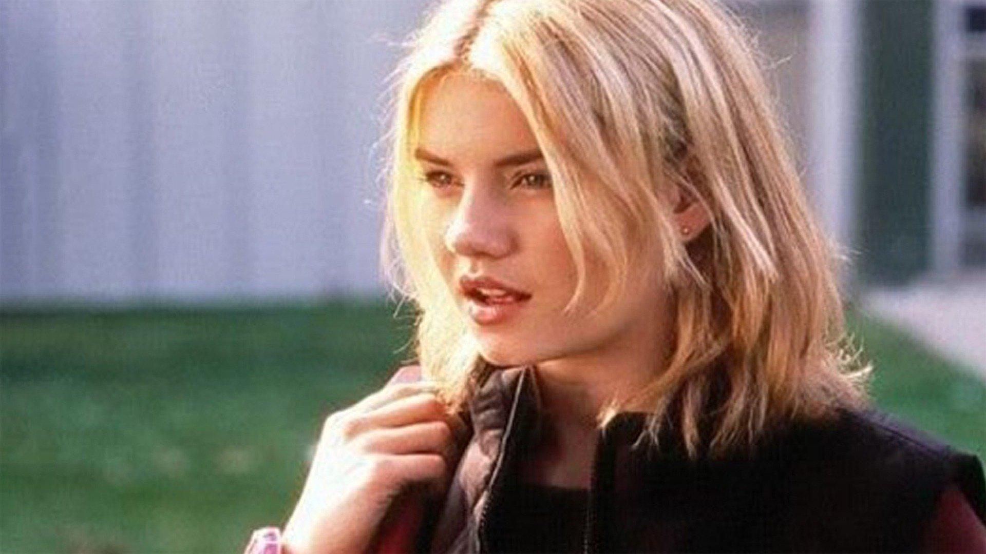Lucky Girl 2001 movie scene