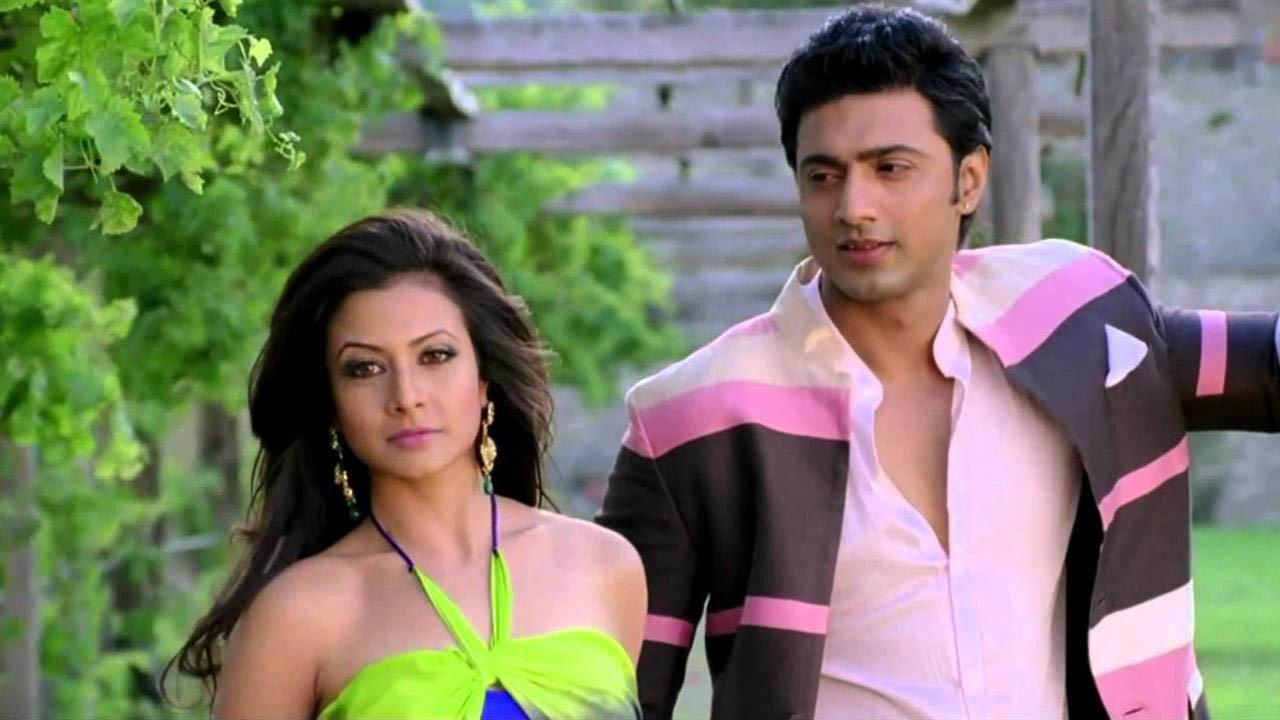 Paglu 2011 movie scene