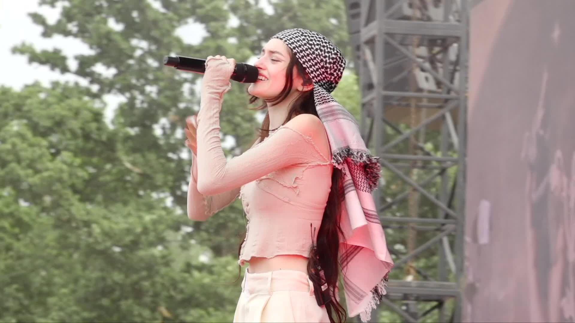 Solann aux Vieilles Charrues 2025 movie scene