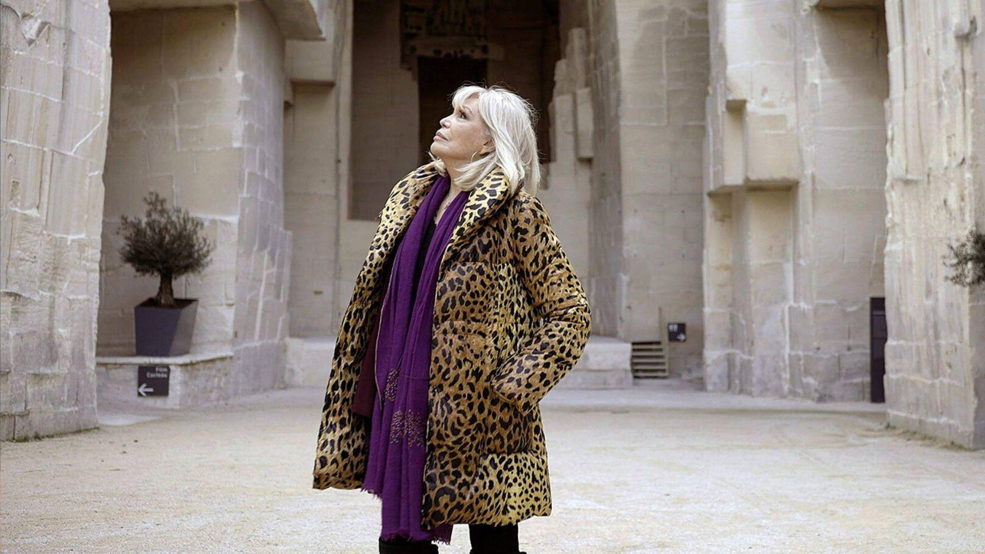 Queen Lear – Die Leben der Amanda Lear 2022 movie scene