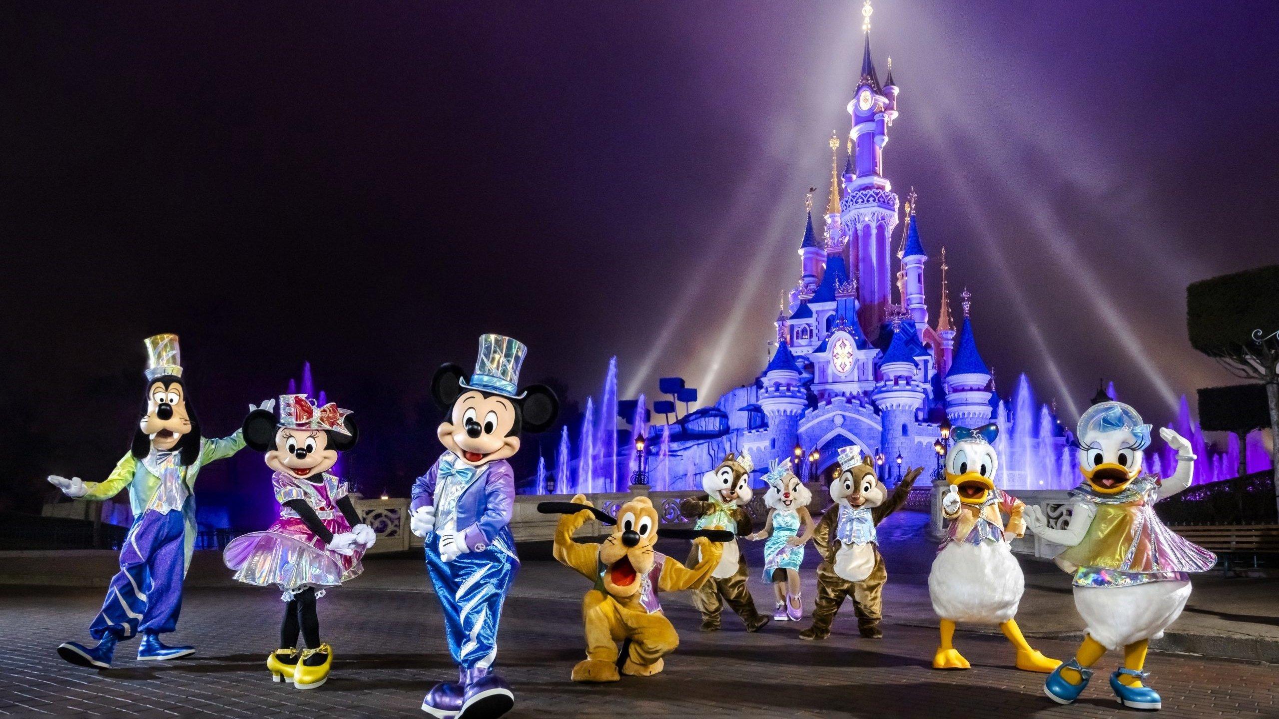 Behind the scenes of the biggest Disneyland Paris shows! 2023 movie scene