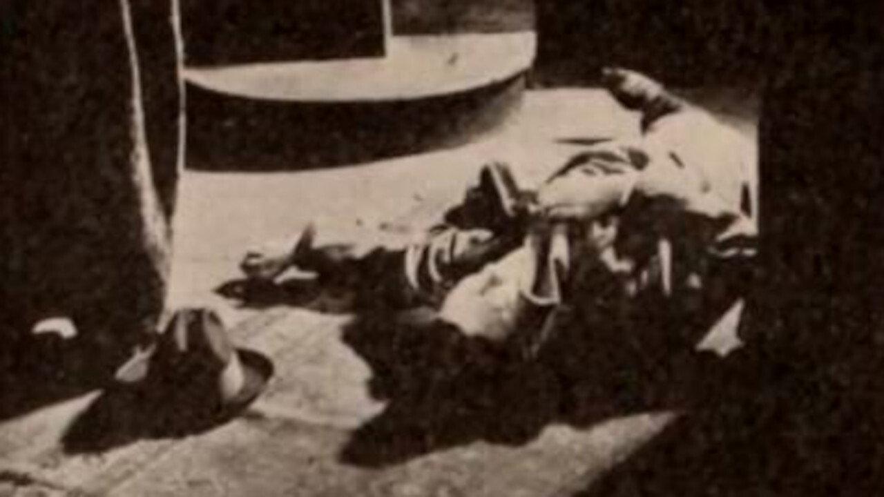 Chains of Evidence 1920 movie scene