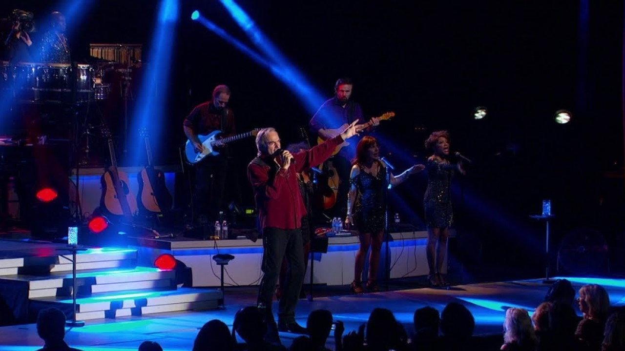 Neil Diamond - Hot August Night III 2018 movie scene