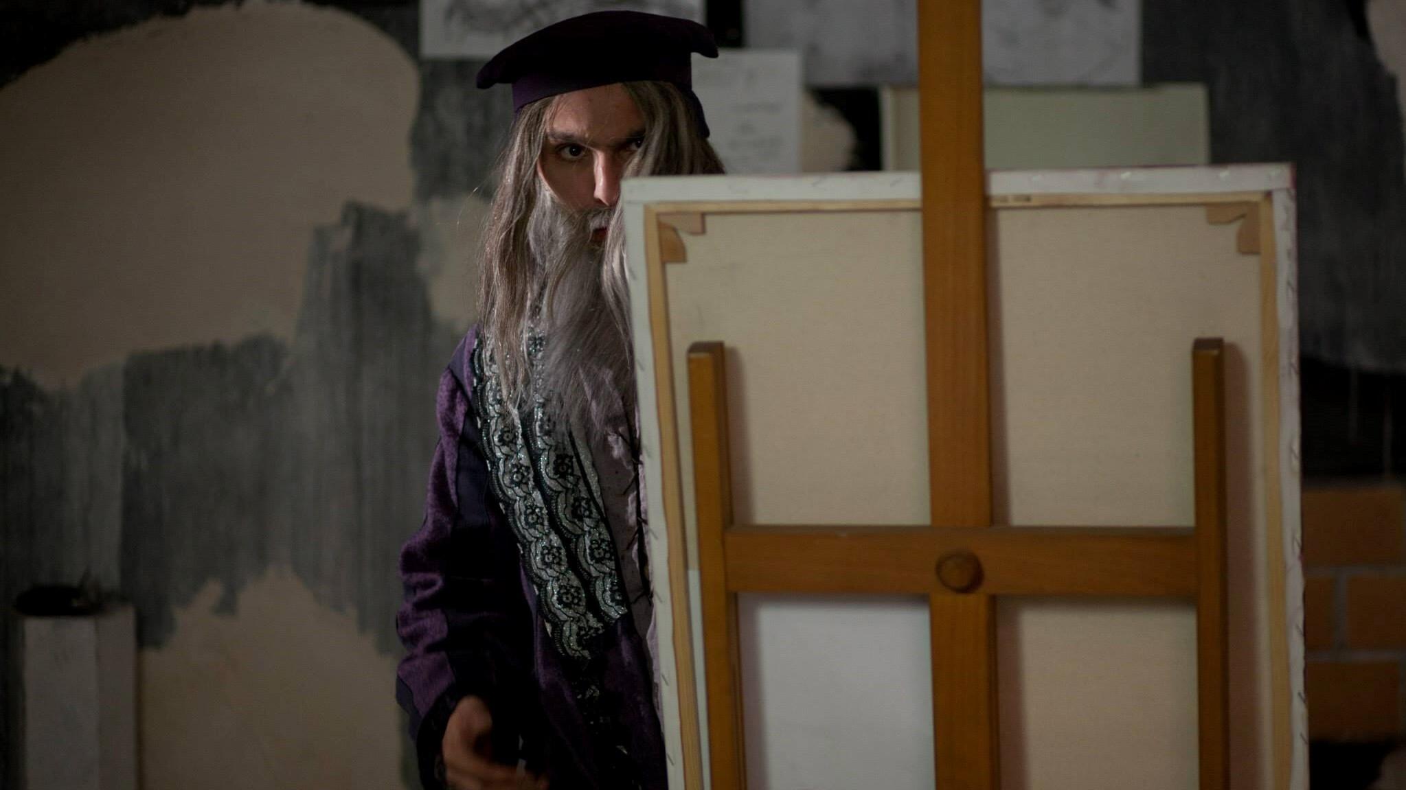 Da Vinci vs Mona Lisa 2014 movie scene