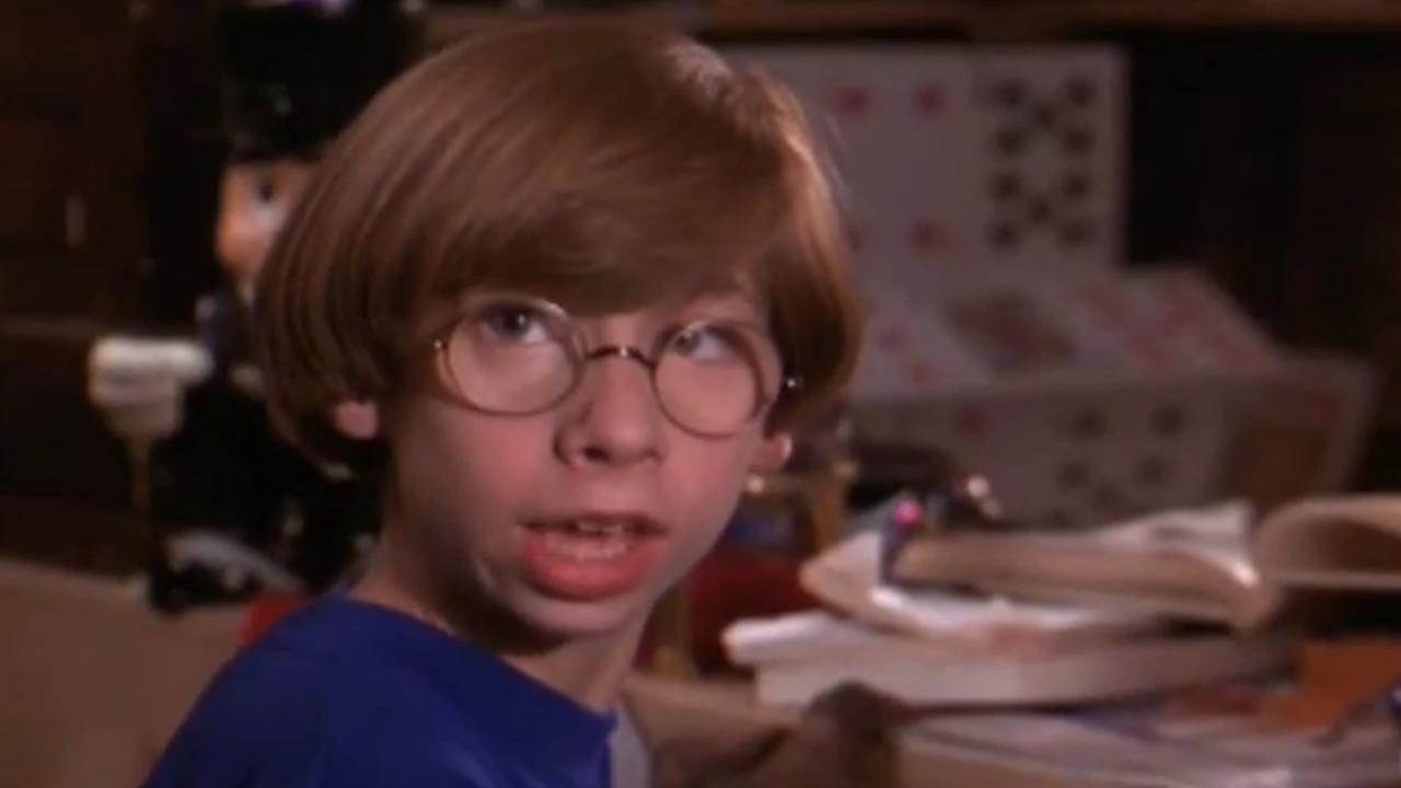 Lloyd 2001 movie scene