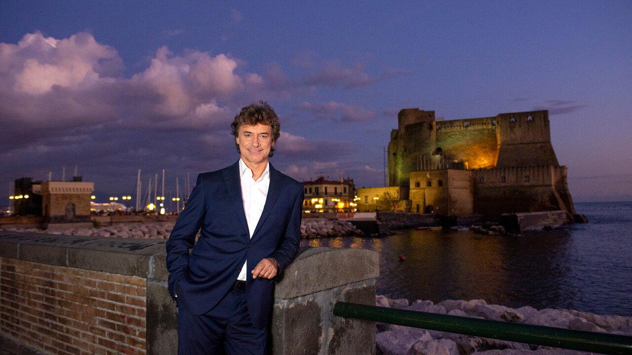 Stanotte a Napoli 2021 movie scene