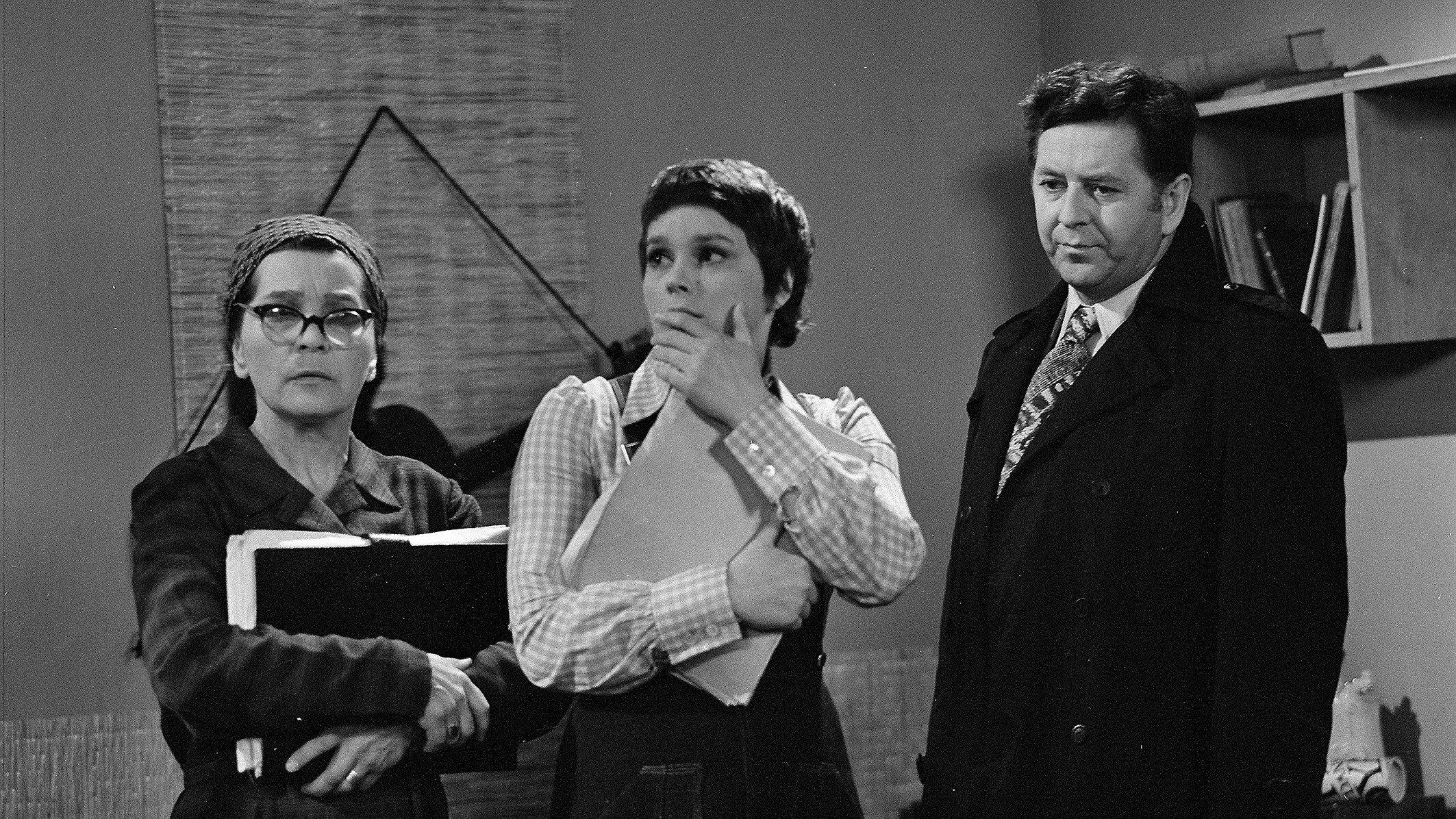 Konec semestru 1974 movie scene