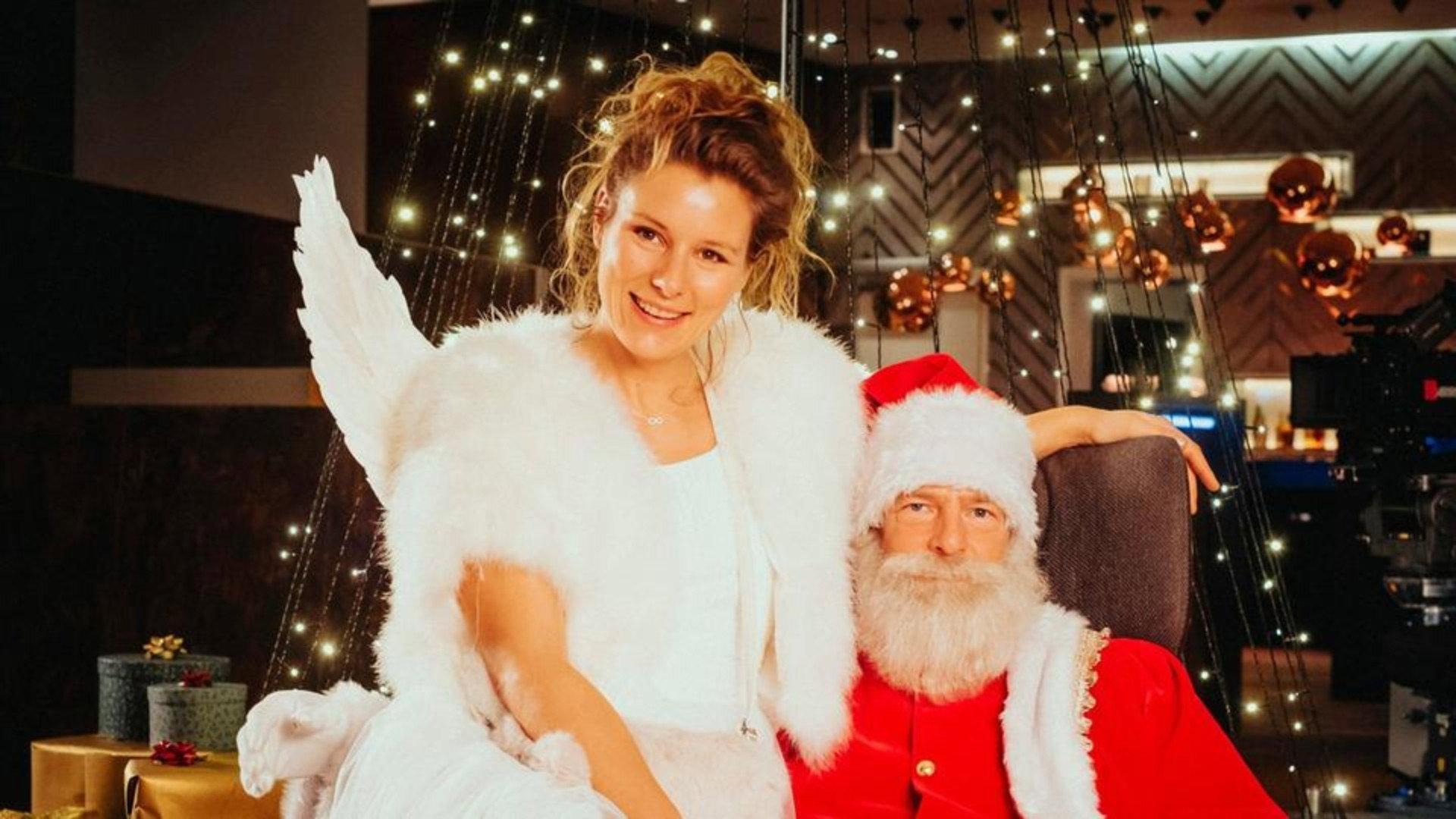 Christmas on the Runway 2021 movie scene