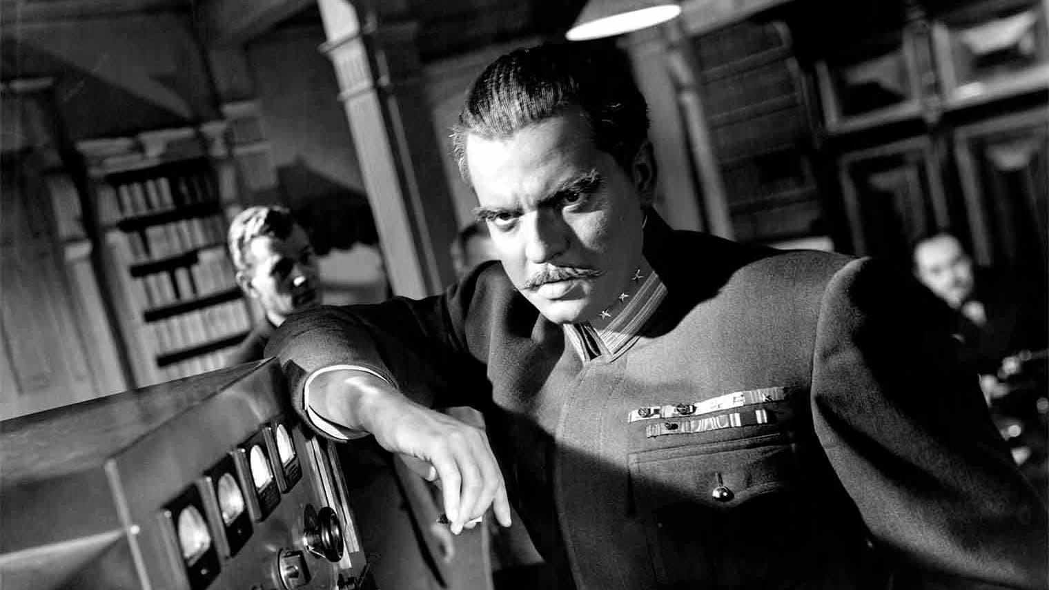Journey into Fear 1943 movie scene