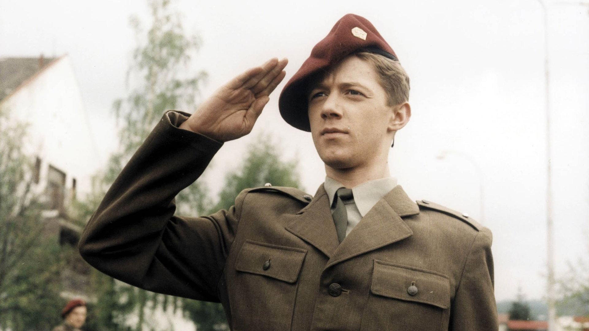 Who's That Soldier? 1988 movie scene