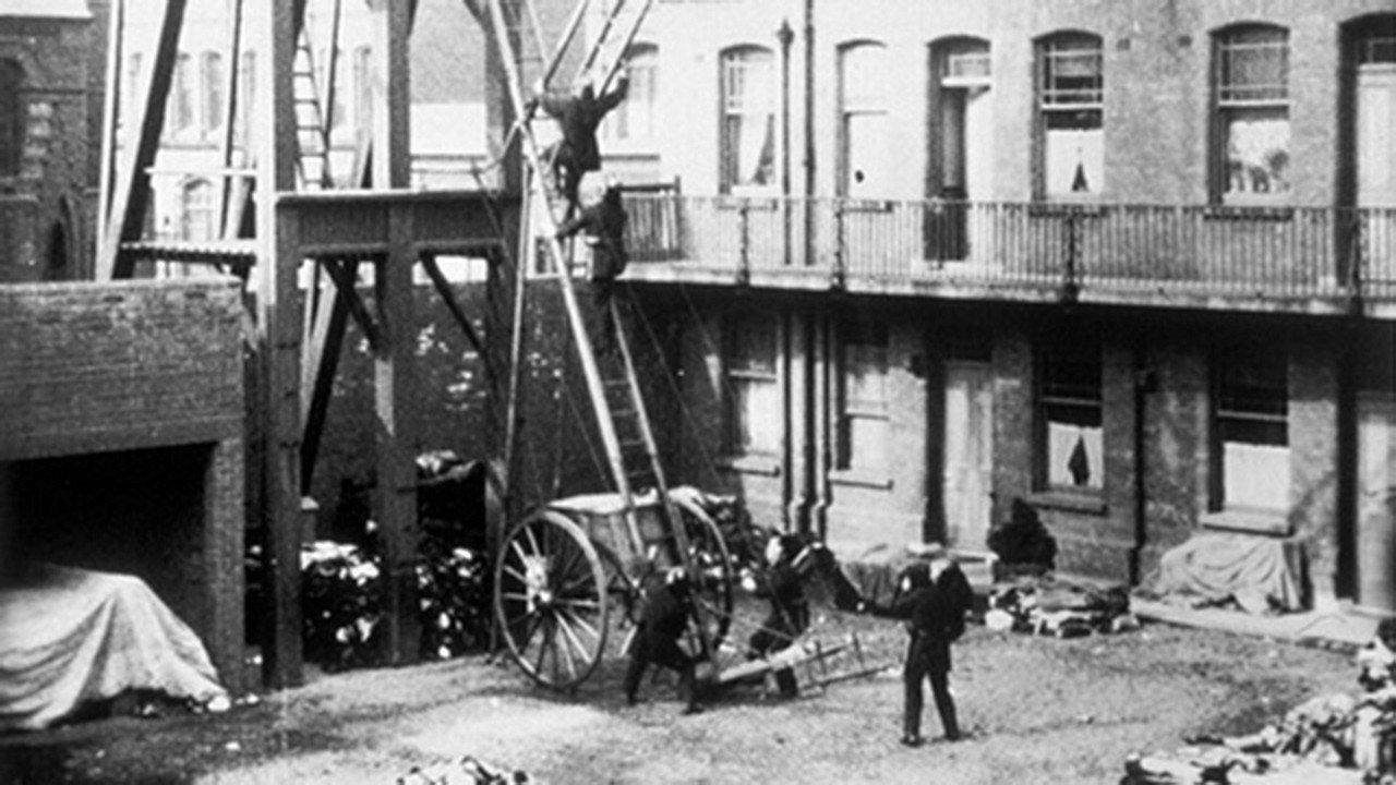Belfast, exercices de sauvetage 1897 movie scene