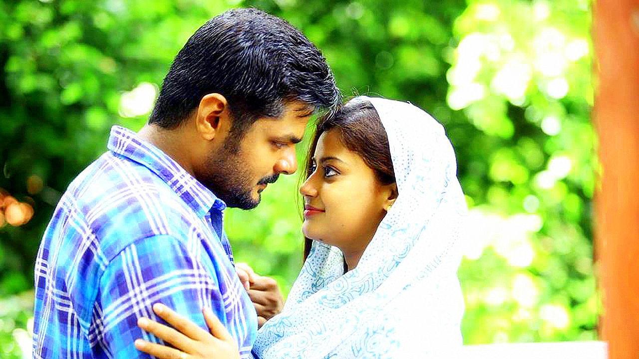 Appuram Bengal Ippuram Thiruvithamkoor 2016 movie scene