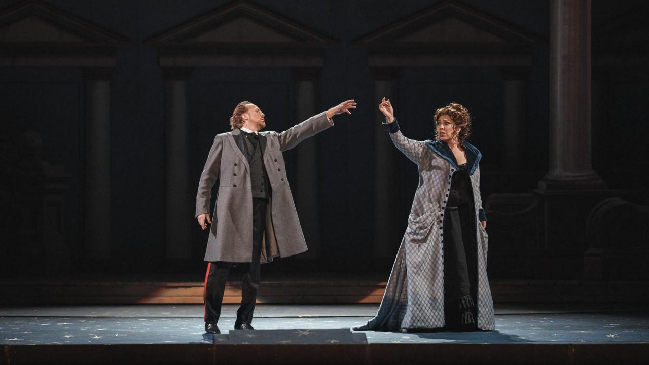 Adriana Lecouvreur 2021 movie scene