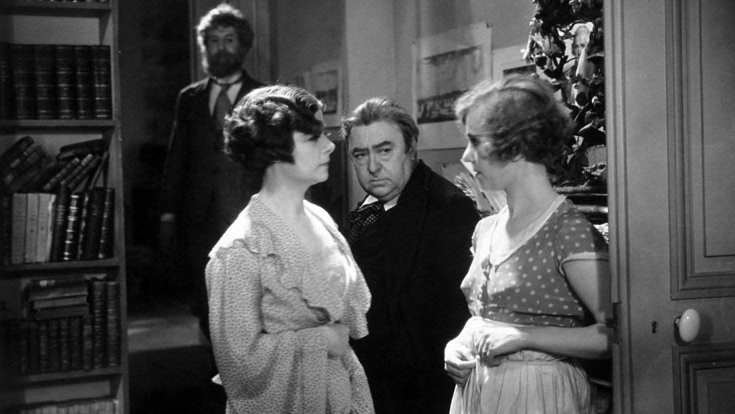 Boudu Saved from Drowning 1932 movie scene