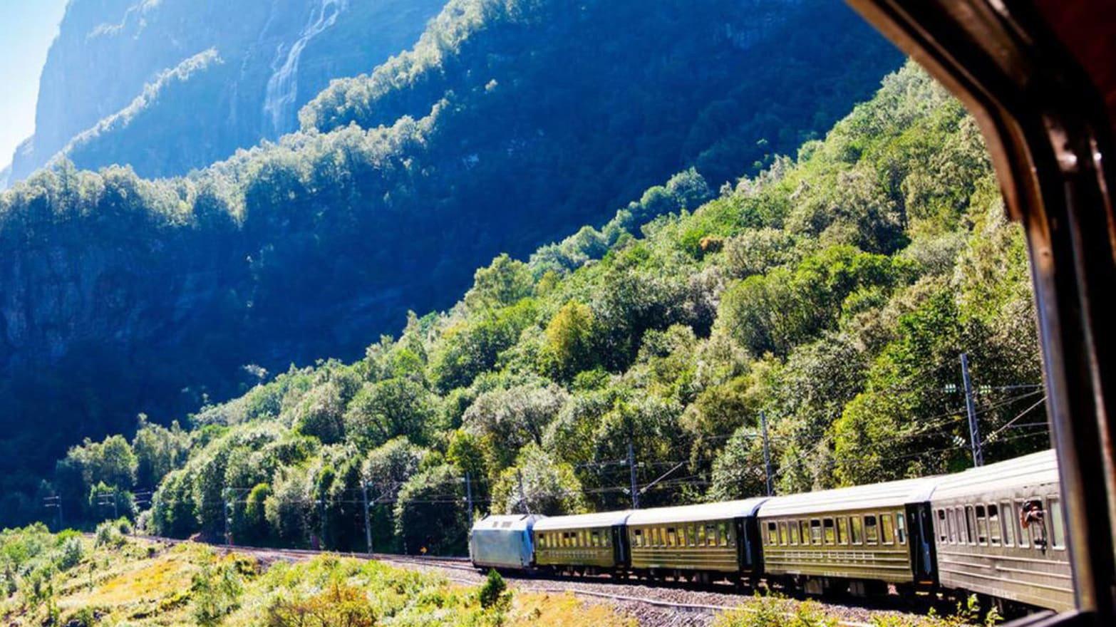 Slow TV: Train Ride Bergen to Oslo 2009 movie scene