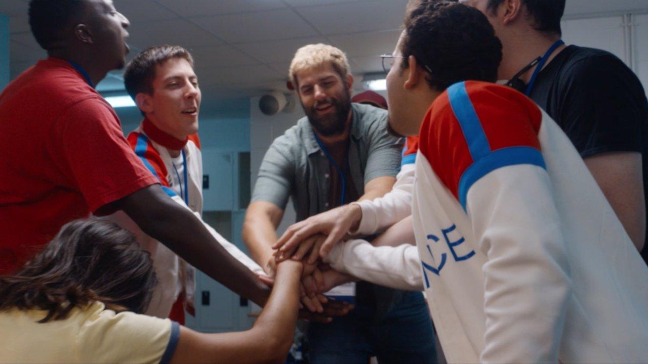 Chacun pour tous 2018 movie scene