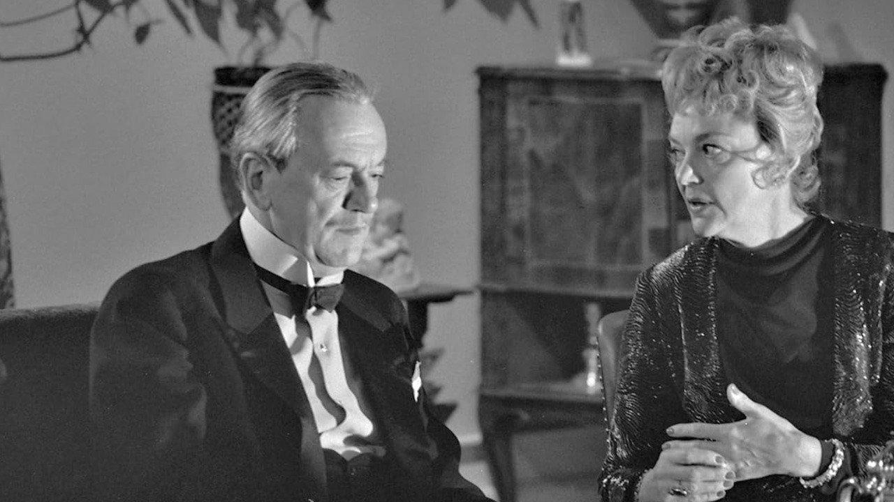 Anne Sophie Hedvig 1975 movie scene