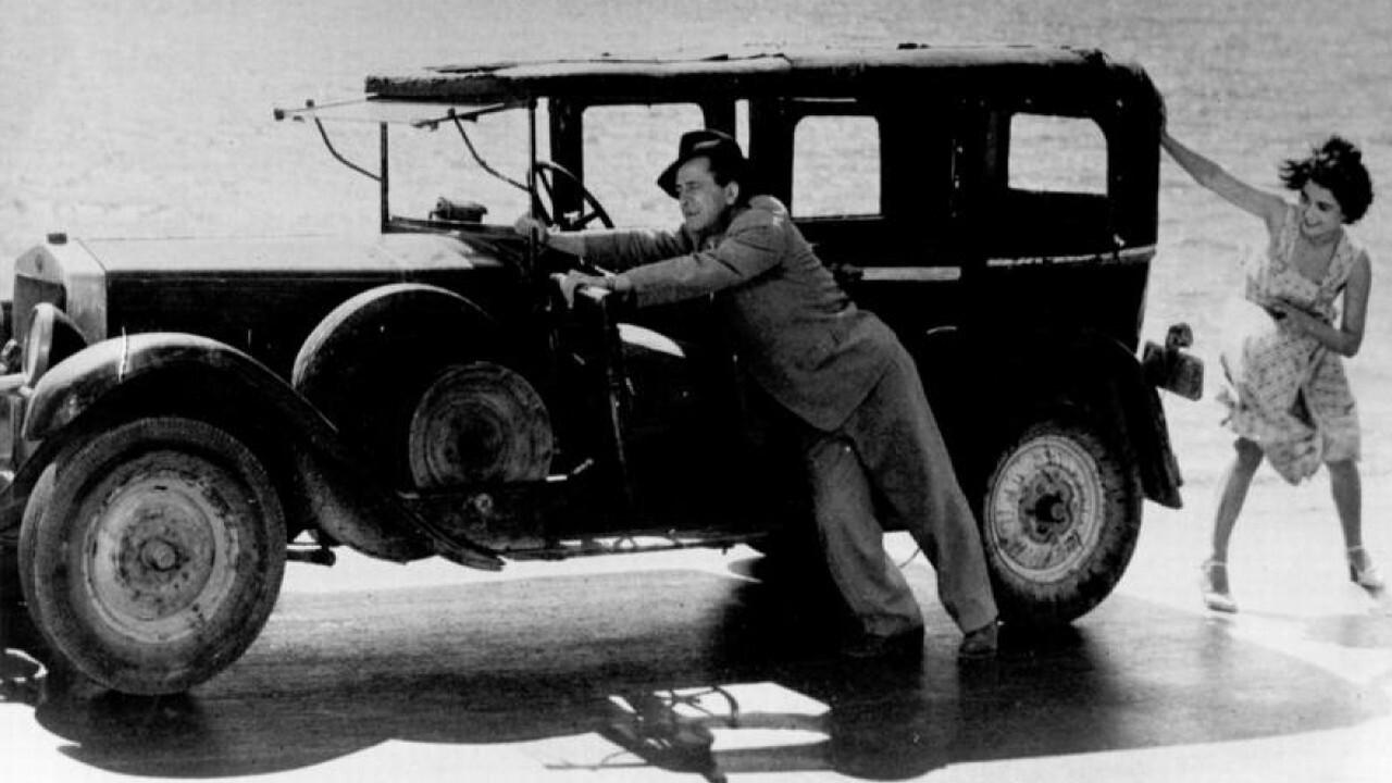 The Driver 1953 movie scene
