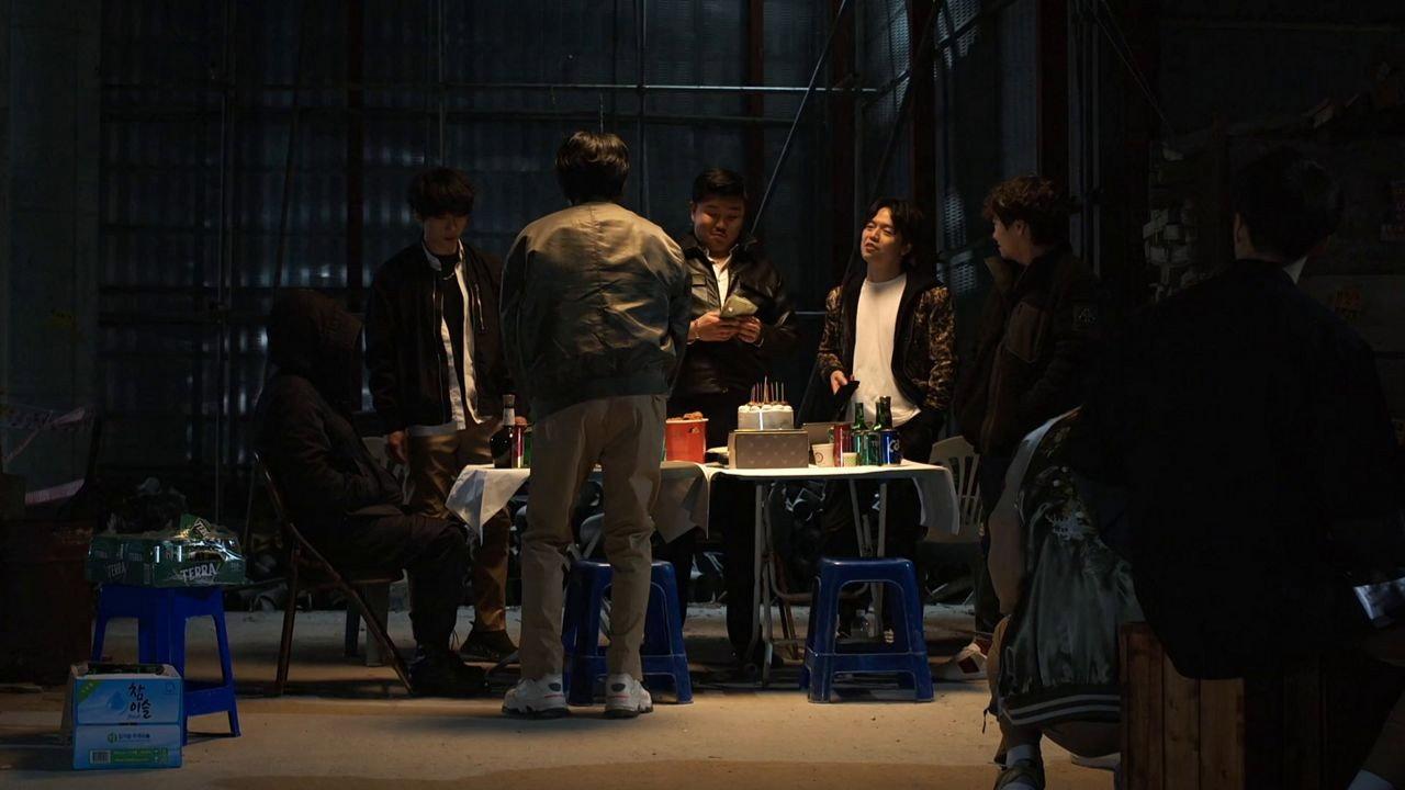 Dan's Family No.1 2022 movie scene