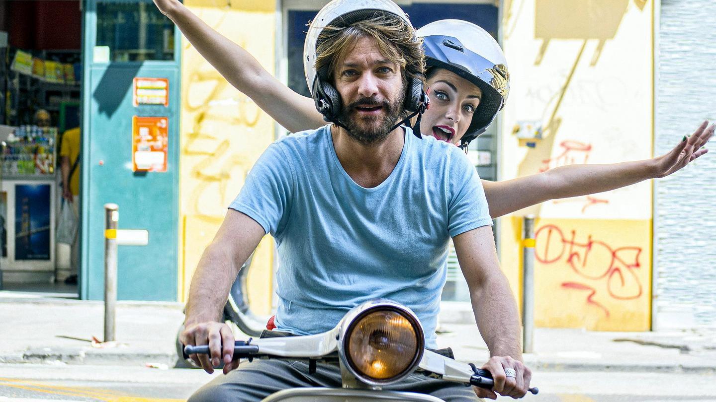 A Napoli non piove mai 2015 movie scene