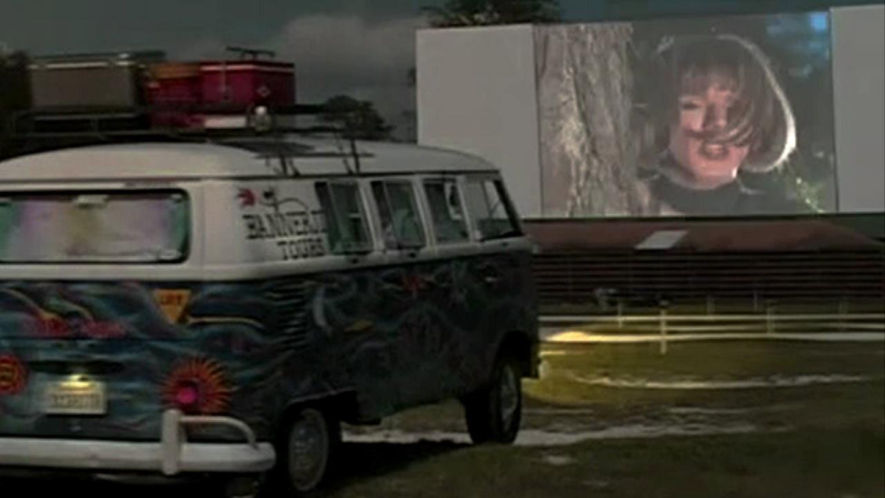 Bollywood and Vine 2004 movie scene