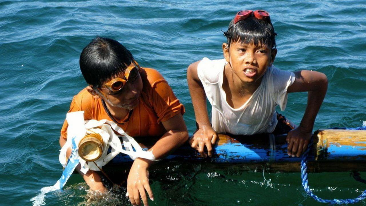 Slaves of the Seas 2009 movie scene