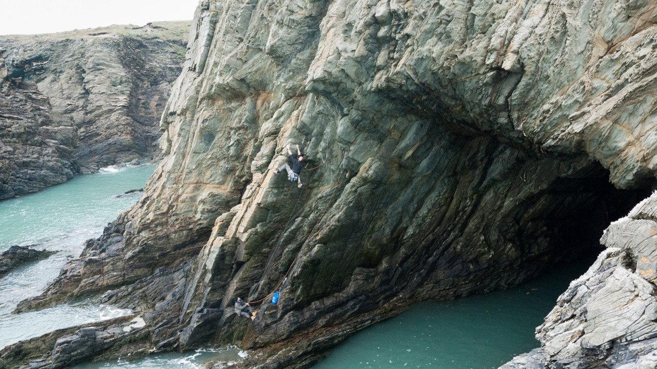 George Smith's UpsideDown Wales 2008 movie scene