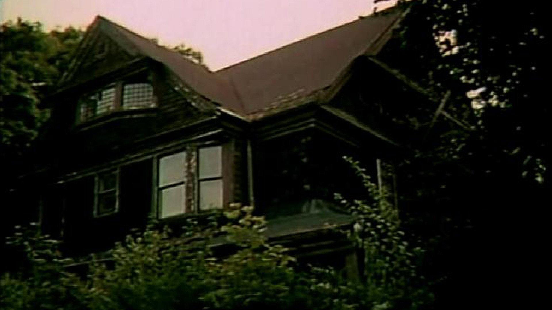 Deadly Manor 1990 movie scene