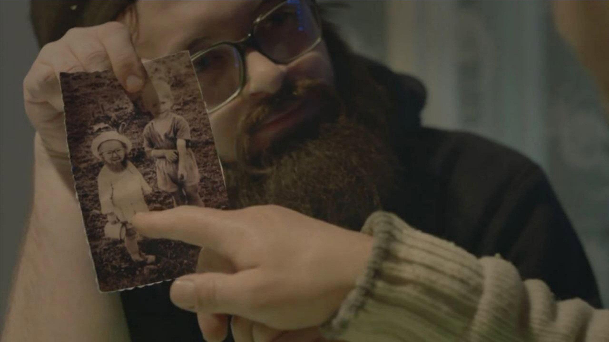 DZIDZIO: A Letter to Saint Nicholas 2013 movie scene