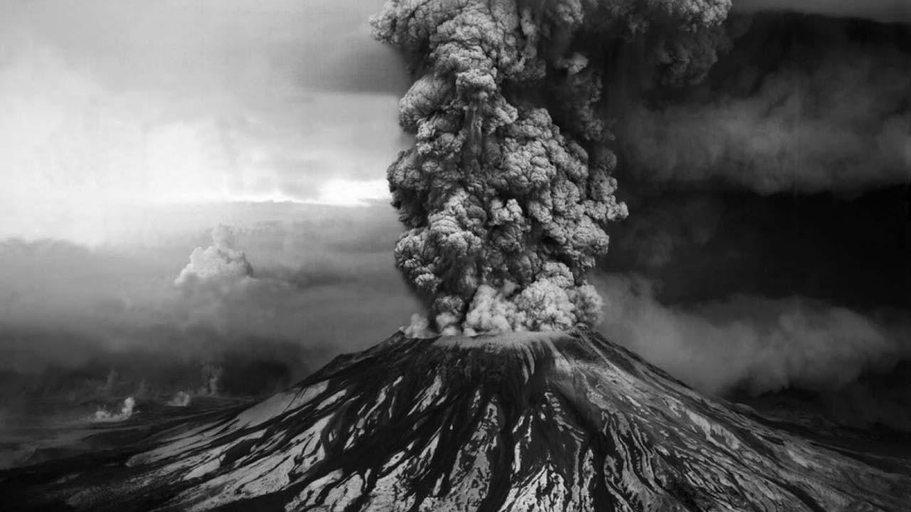 The Eruption of Mount St. Helens! 1980 movie scene