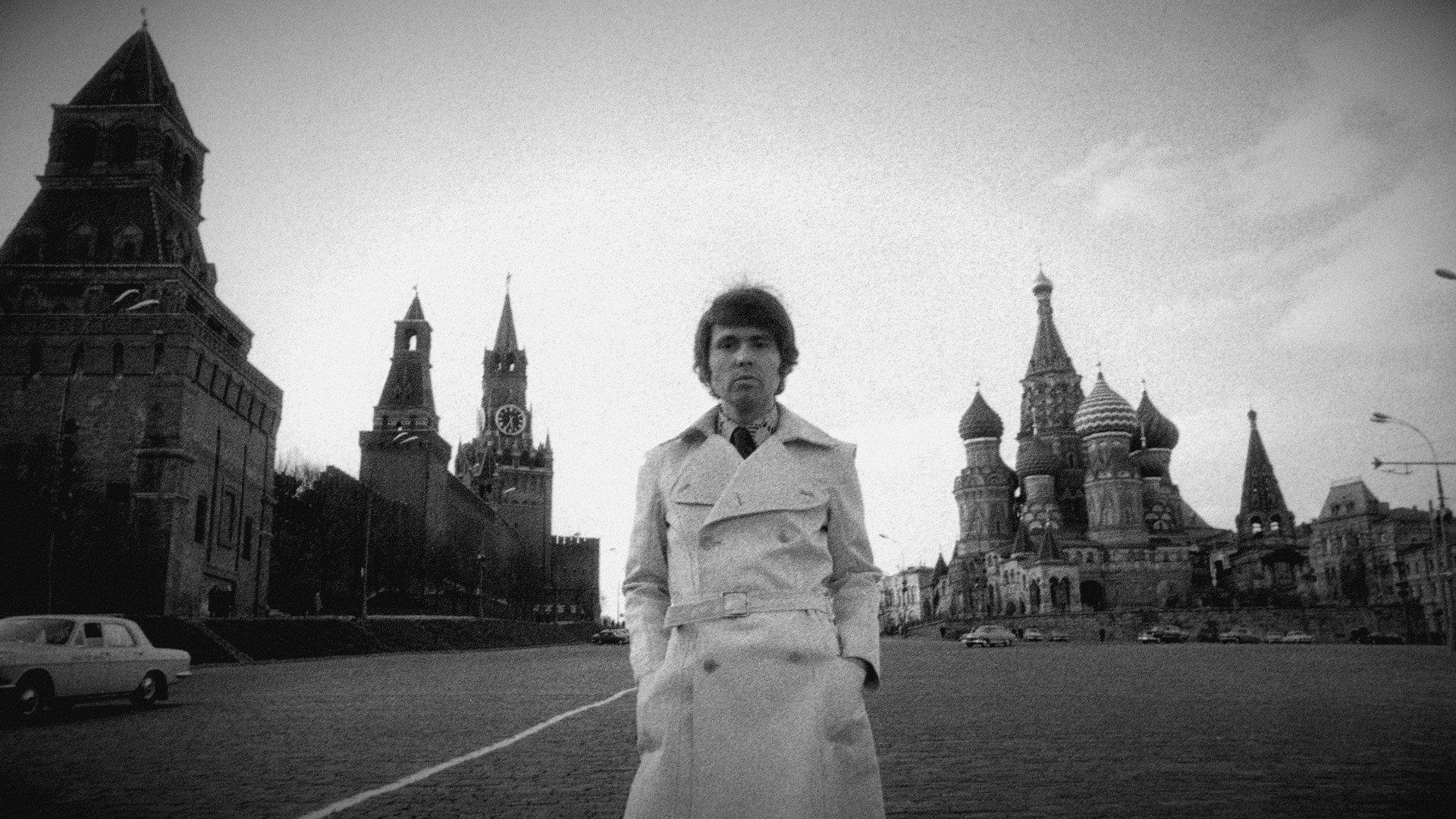 Raphael: desde Rusia con amor 2021 movie scene