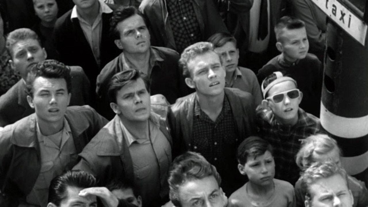 Puppies 1958 movie scene