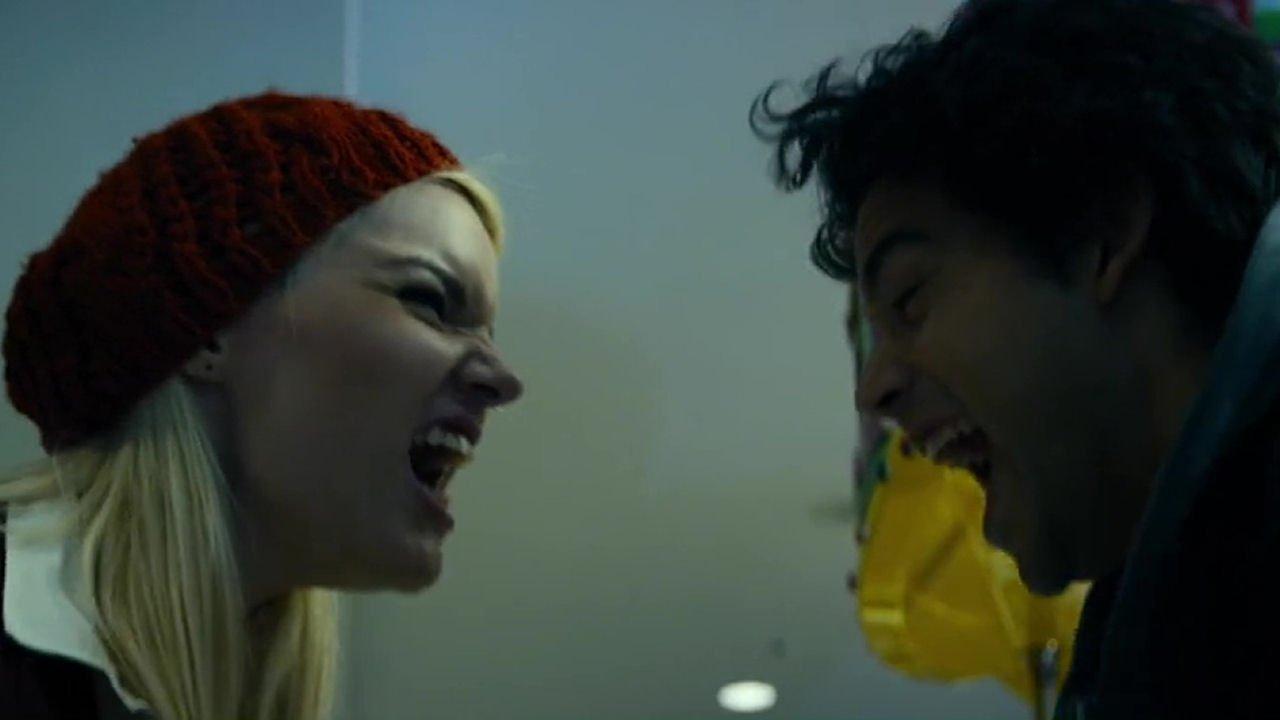 Mall 2014 movie scene