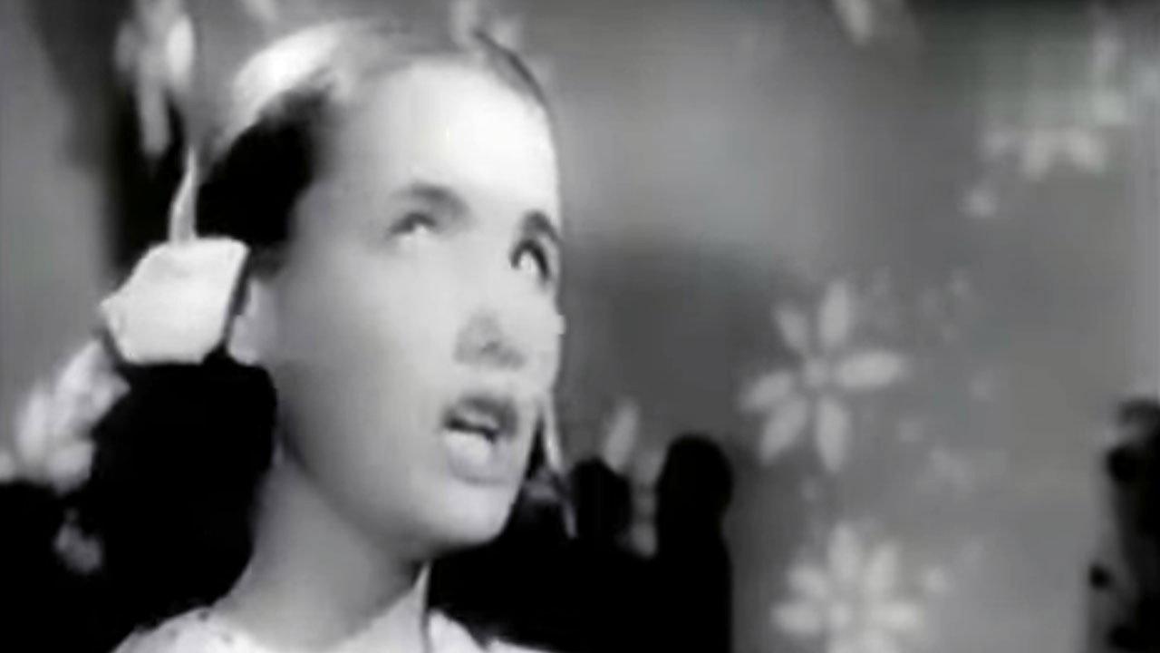 The Third Kiss 1942 movie scene