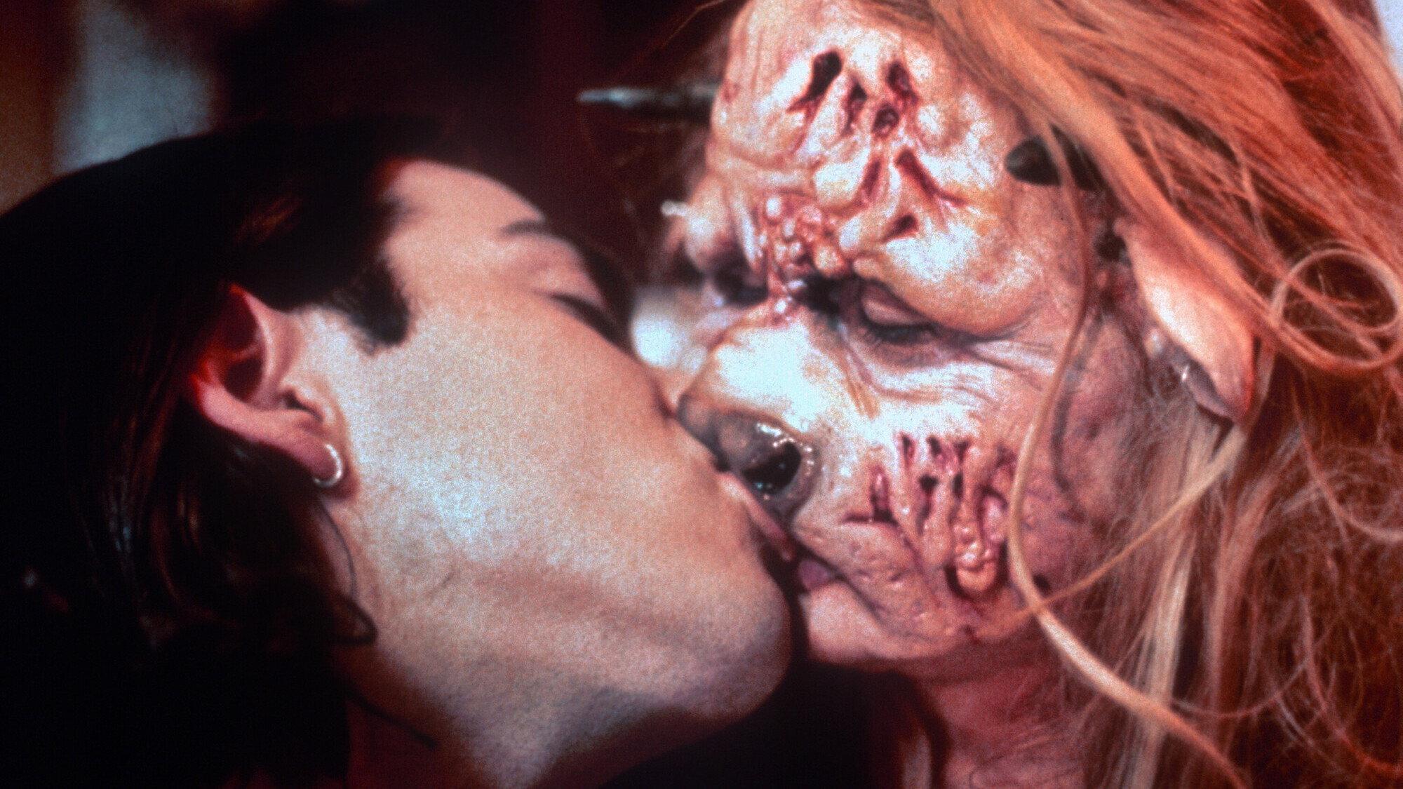 Tromeo & Juliet 1996 movie scene