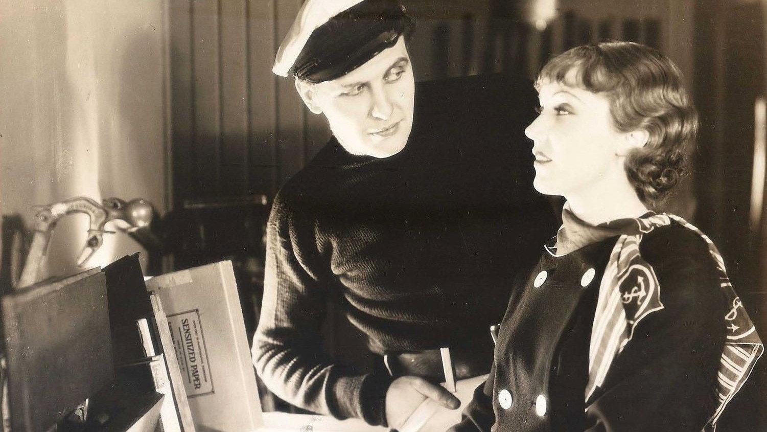 Below the Sea 1933 movie scene