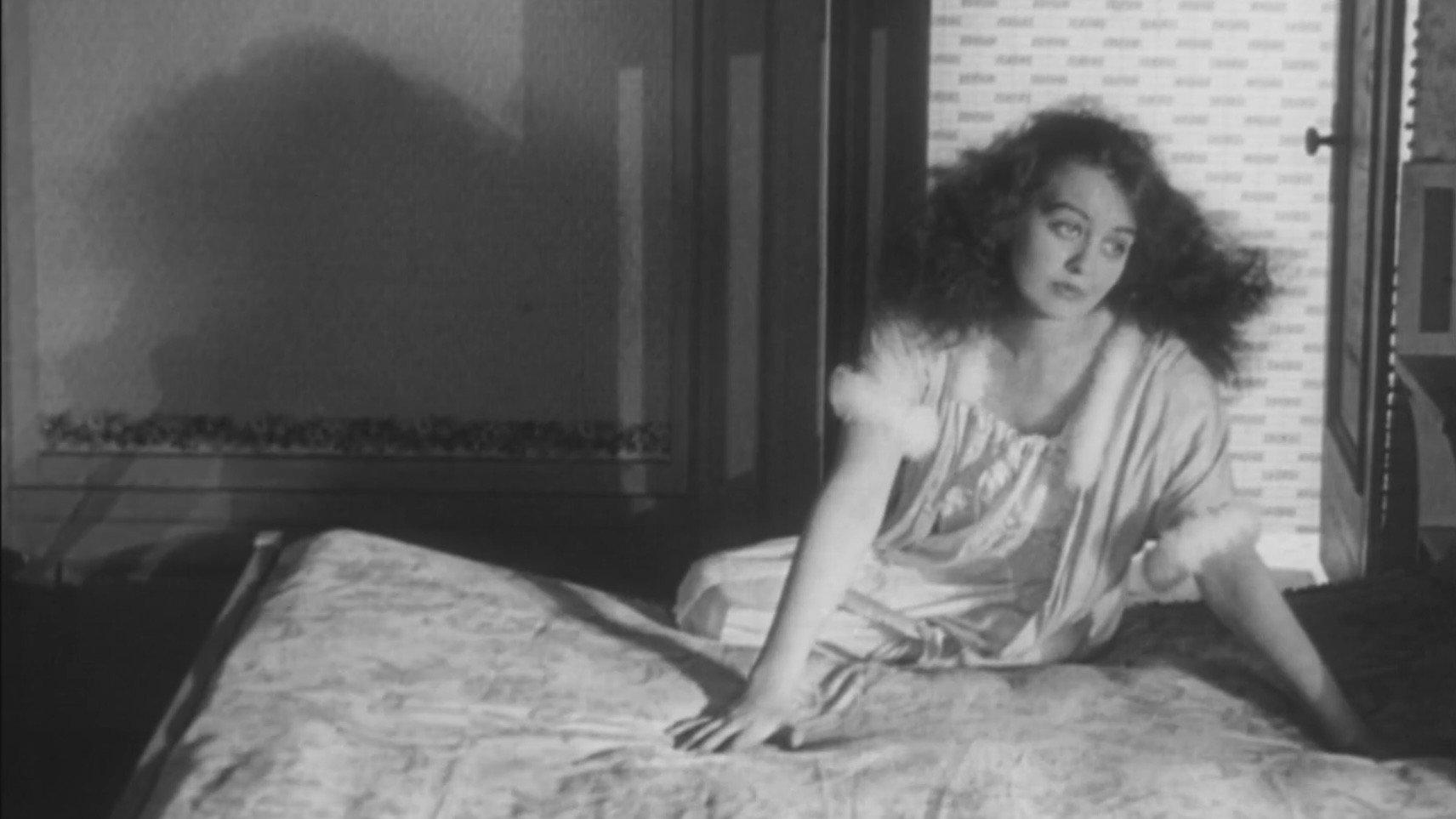 The Empress 1917 movie scene