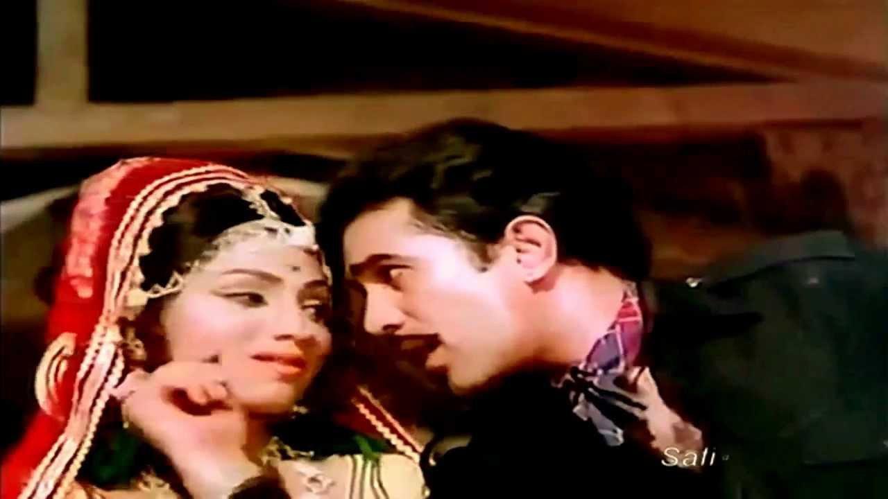 Dushman 1972 movie scene