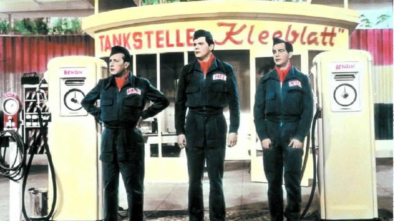 Three from the Gasoline Station 1955 movie scene