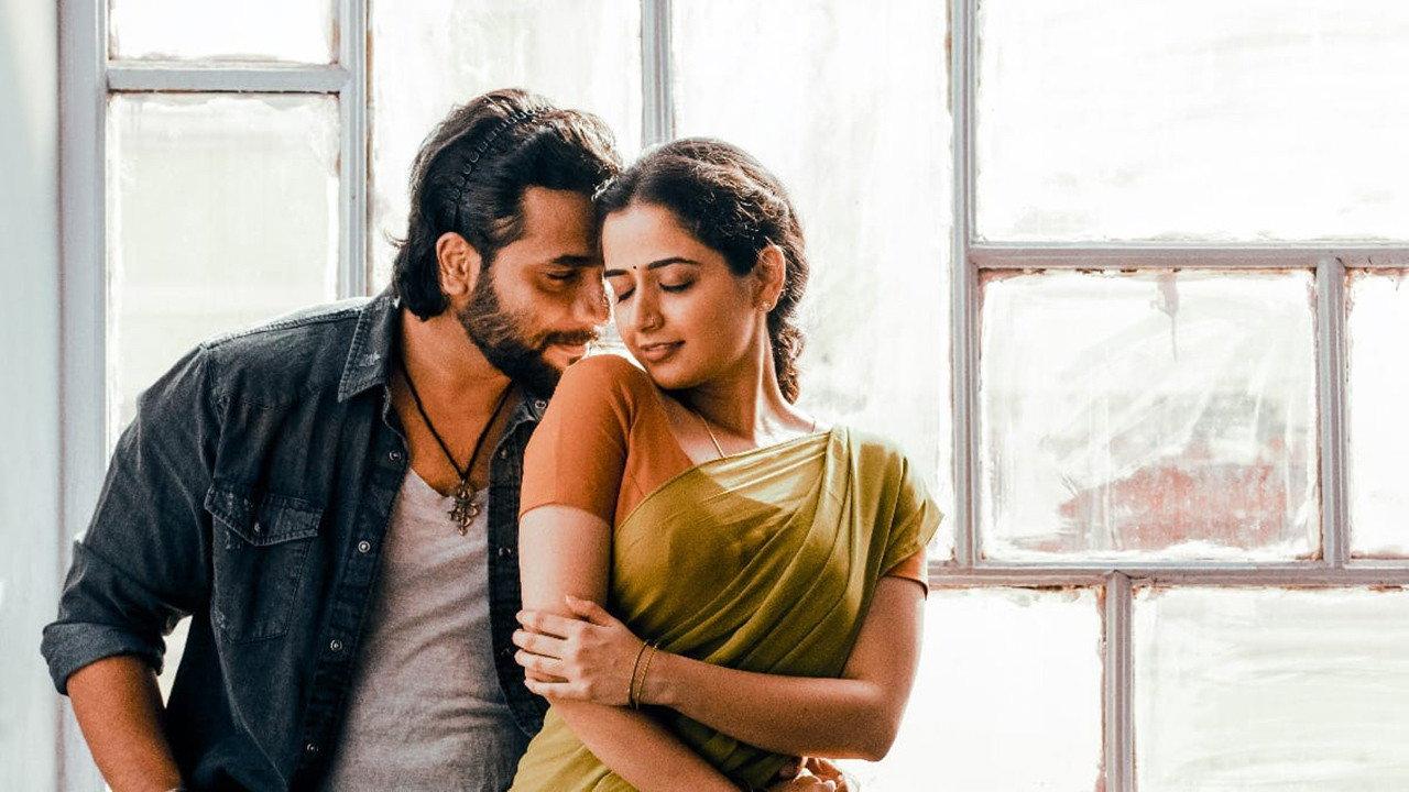 Madhagaja 2021 movie scene