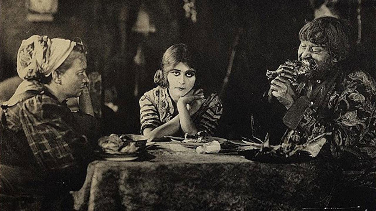 The Serpent 1916 movie scene