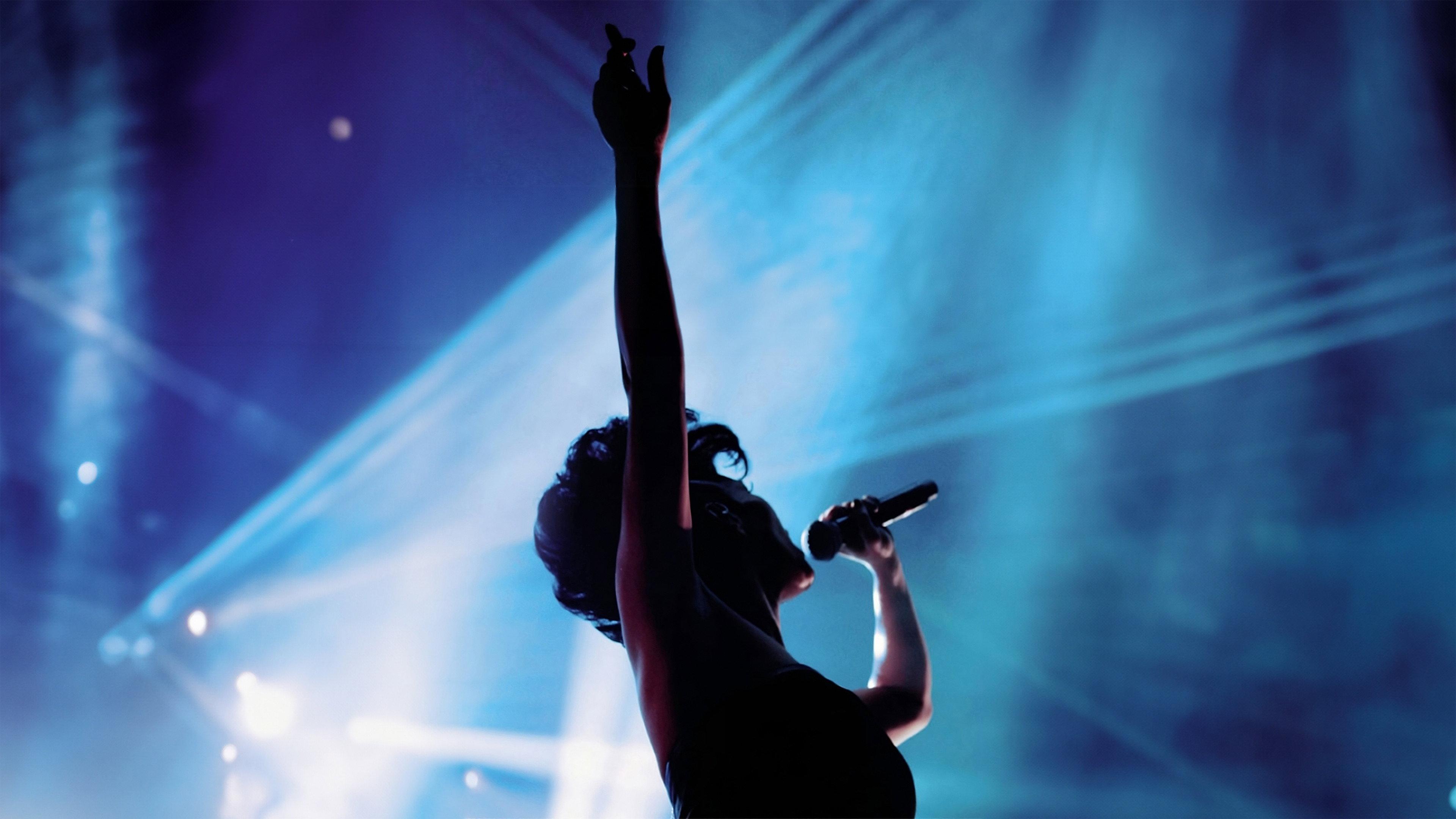 Ysa Ferrer Live à la Cigale 2015 movie scene