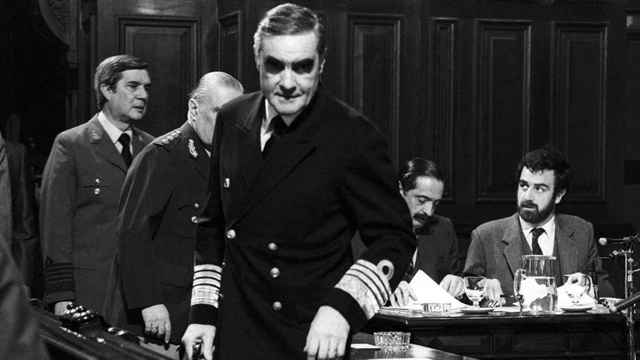 Una mirada honesta 2022 movie scene
