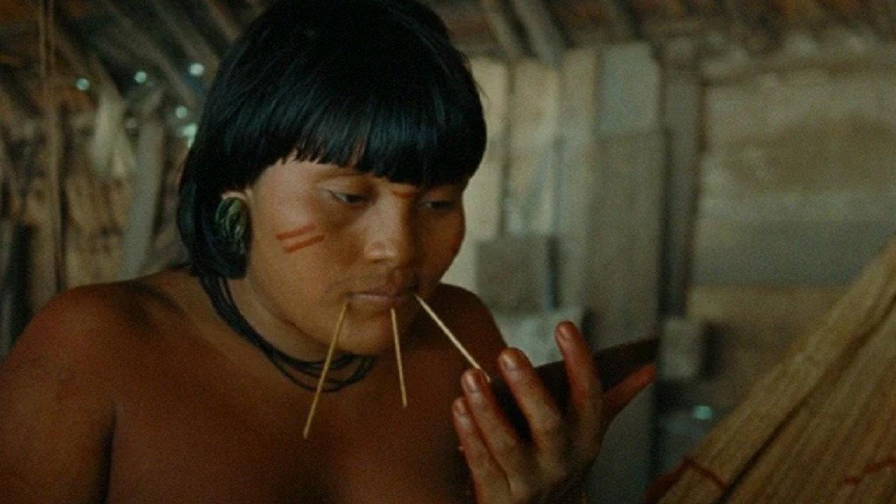 Chasseurs et Chamans 2003 movie scene