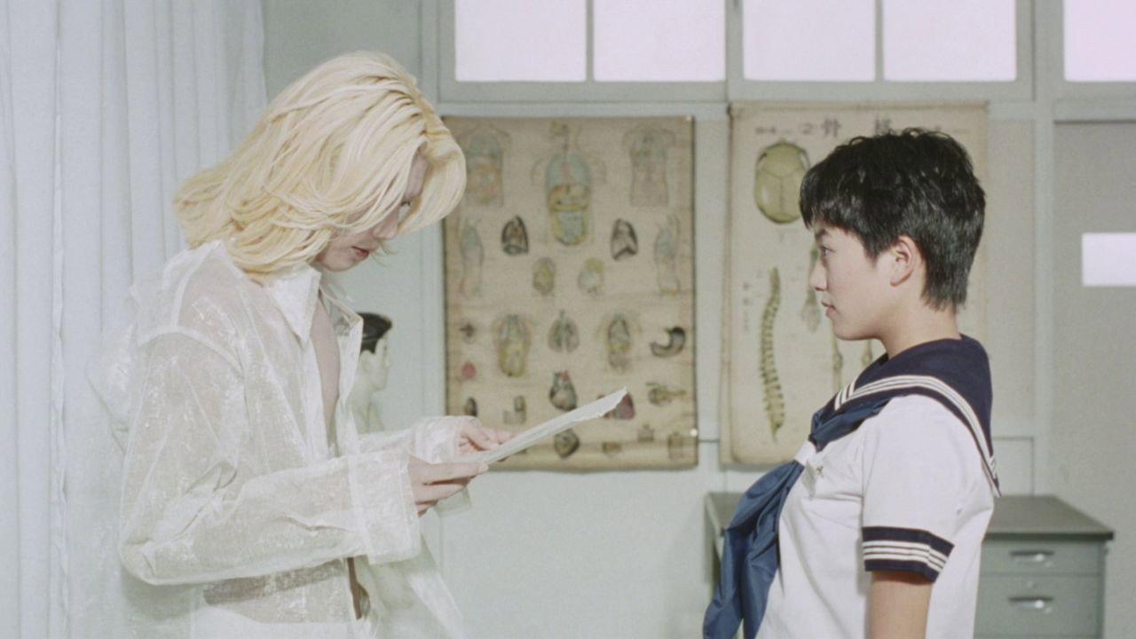 The Girl of Silence 1995 movie scene