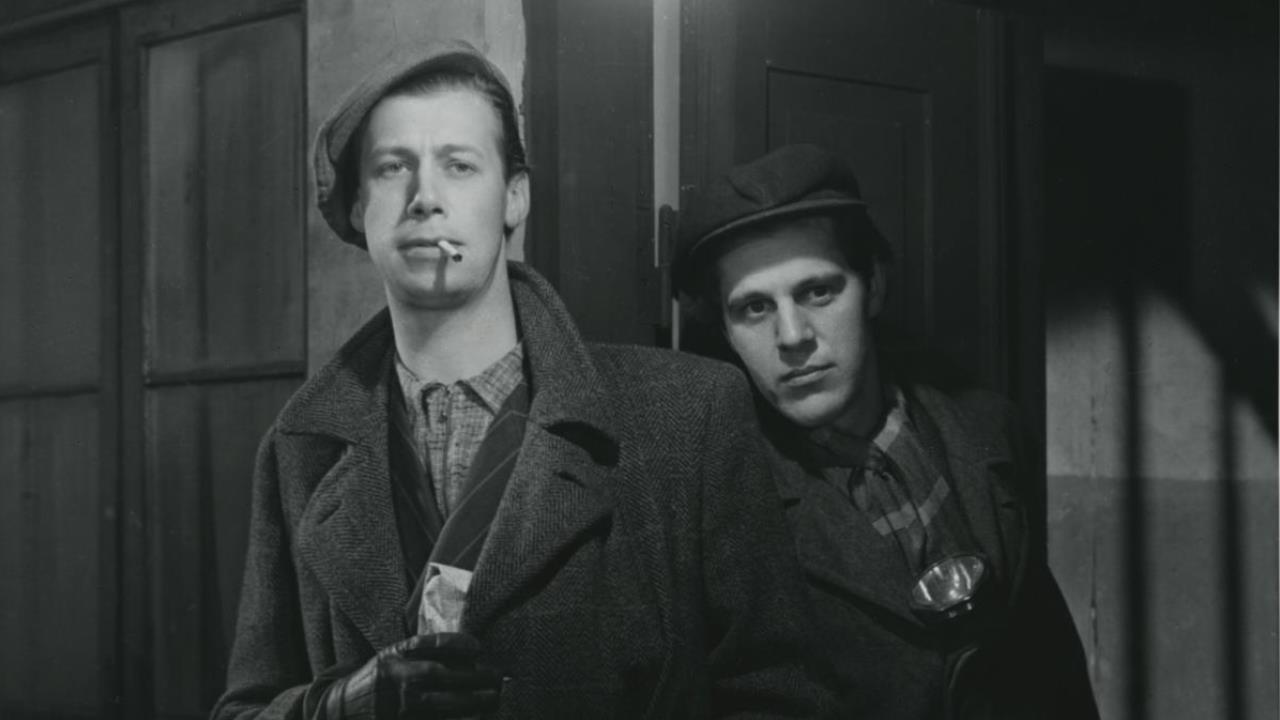Those Damned Kids 1947 movie scene